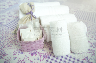 润肤露,个人卫生用品,酒店,肥皂,急救包,spa美容,浴室,奶油,化妆用品,容器