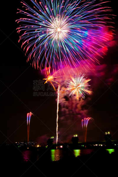 焰火,盂兰盆节,七夕节,河岸,放焰火,垂直画幅,天空,美,夜晚,无人