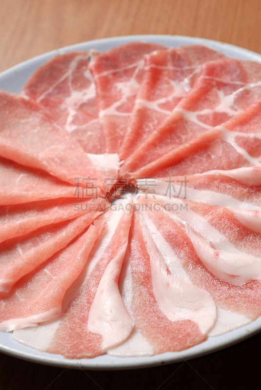 猪肉,涮涮锅,寿喜烧,沸腾的,餐具,垂直画幅,日本,海产,肉,调味品