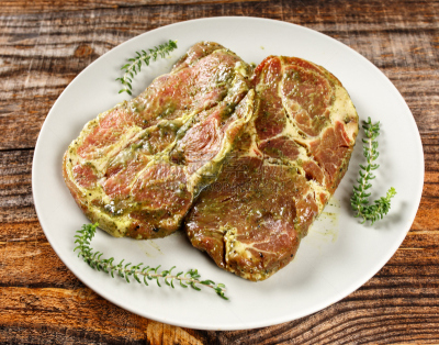 颈,猪肉,炸肉排,水平画幅,排骨,膳食,特写,肉,酱汁,脖子