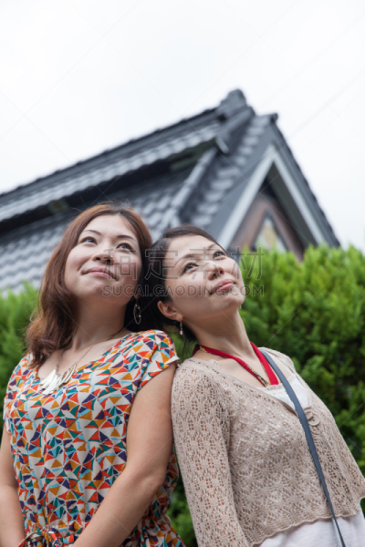 斜靠,幸福,姐妹,大原,京都市,京都府,自然,垂直画幅,女人,快乐
