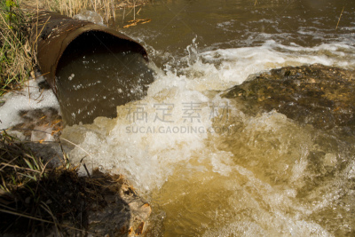 排水口,自然,垃圾,车轮,水平画幅,蓝色,夏天,户外,流动,喝