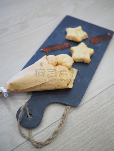 煎汶鱼,面包屑,肉丸,垂直画幅,饮食,番茄酱,开胃酱,火鸡,星形,火鸡肉