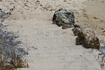 台阶,沙子,鸽子点灯塔,脚印,海滩,水平画幅,岩石,无人,户外,混凝土