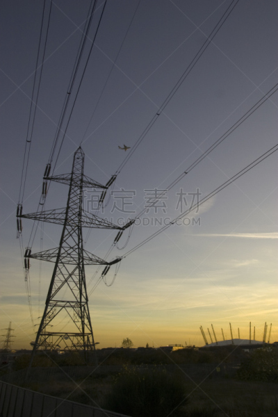 输电塔,千禧穹顶,垂直画幅,天空,飞机,彩色图片,无人,云,云景,the o2