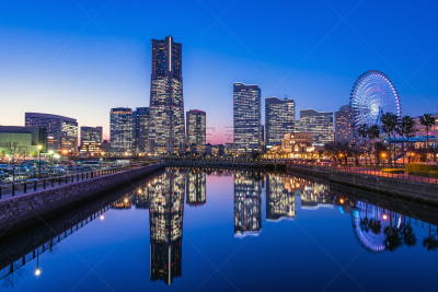 横滨,横滨高速铁路,天空,水平画幅,码头,无人,海港,蓝色,城市天际线,日本