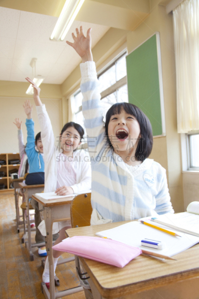 女人,教室,小学,男人,举起手,铅笔盒,垂直画幅,快乐,日本,生长