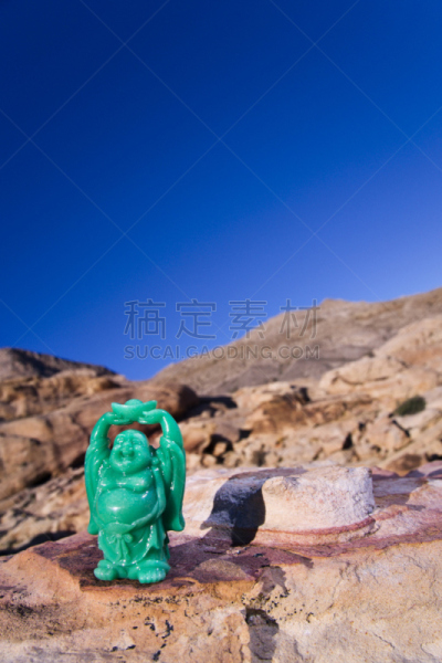 山,佛,沙岩,绿色,弥勒佛,垂直画幅,选择对焦,天空,留白,灵性