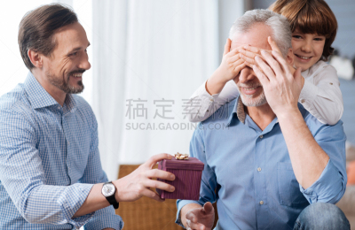 舒服,闭着眼睛,老年男人,婴儿潮,半身像,水平画幅,父母,传统,白人,支撑