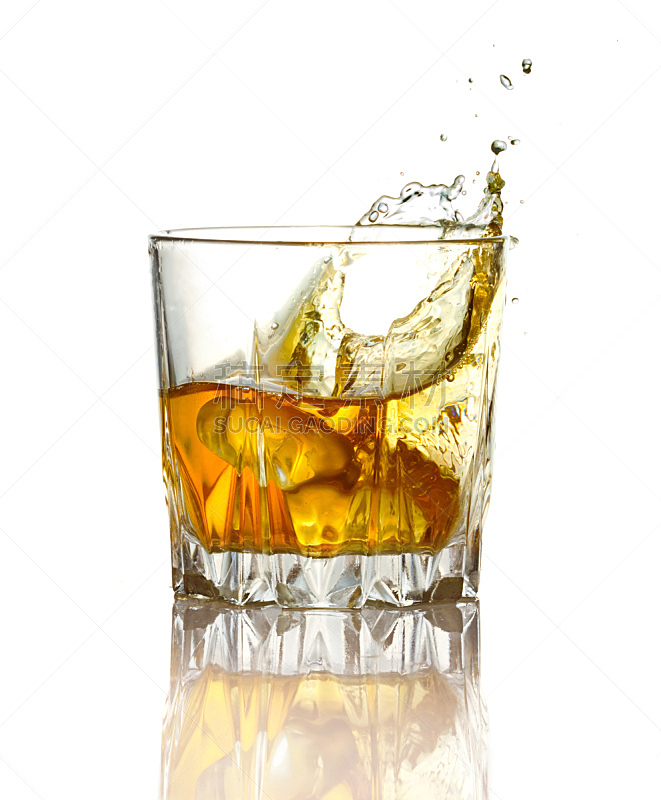 威士忌,玻璃杯,冰,分离着色,苏格兰威士忌,垂直画幅,褐色,无人,玻璃,鸡尾酒