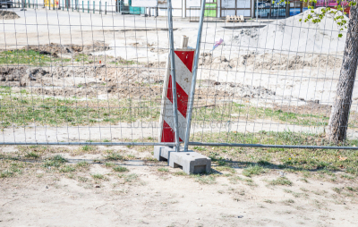 前面,金属,建筑工地,路,篱笆,建筑施工屏障,伦敦城,都市风光,保护,工作
