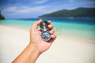 海滩,罗盘,手牵手,水平画幅,沙子,偏远的,户外,草,方向,楼梯