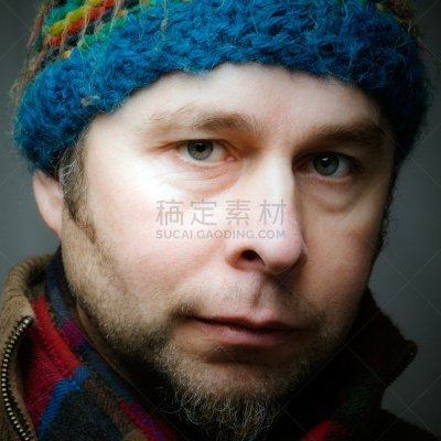 人的脸部,络腮胡子,穿衣服,水平画幅,外衣,仅男人,仅成年人,羊毛帽,人的眼睛,看