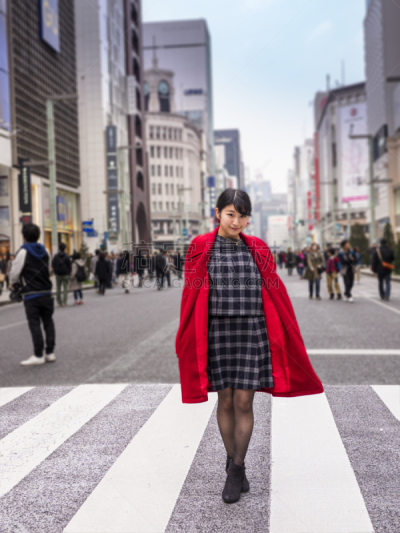 青年女人,街道,幸福,银座,垂直画幅,仅日本人,东京,日本,一个人,人