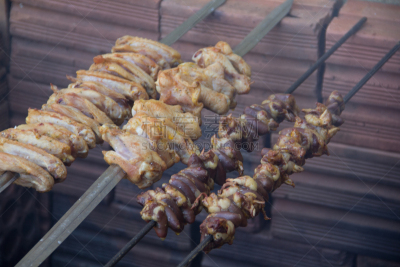 烤肉架,夏令营,招牌牛排,t骨牛排,烤牛肉,格子烤肉,水平画幅,椒类食物,格子,膳食