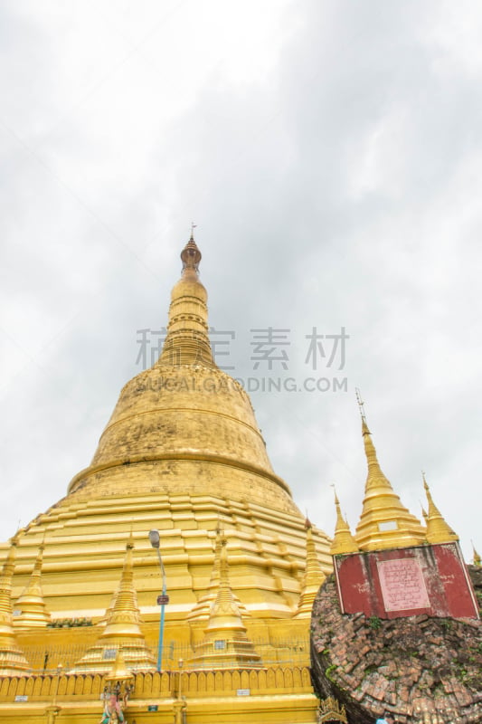 Shwemawdaw pagoda, the tallest pagoda and beautiful in Bago, Myanmar