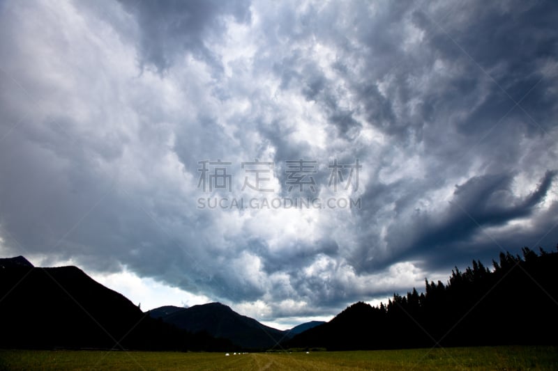 暴风雨,自然荒野区,飞机跑道,在上面,美国冰河国际公园,自然,机场,蒙大拿州,水平画幅,小的