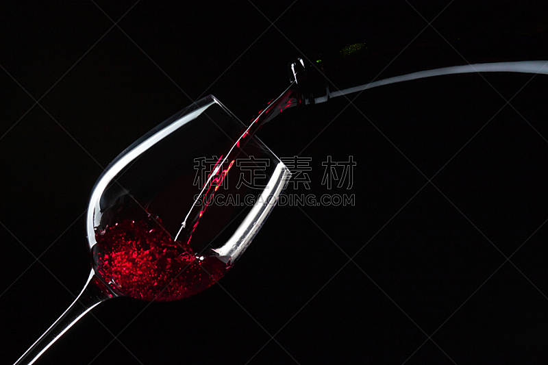 红葡萄酒,玻璃杯,瓶子,葡萄酒,水平画幅,无人,湿,莫尔乐葡萄,含酒精饮料,饮料