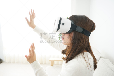耳麦,眼镜,日本人,儿童,网络空间,女人,免提装置,蓝牙,模拟器