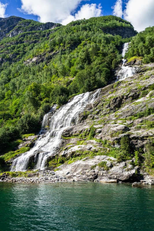 挪威,盖伦格峡湾,默勒-鲁姆斯达尔,瀑布,桑莫阿尔卑斯山脉,特写,在上面,船,斯堪的纳维亚半岛,世界遗产