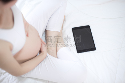 家庭生活,计算机,床,平板电脑,女人,新的,腹腔,早晨,孕检,电子商务