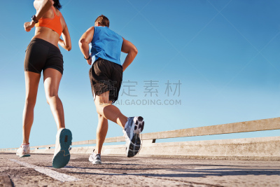 路,慢跑,天空,留白,四肢,腿,夏天,男性,仅成年人,婚姻