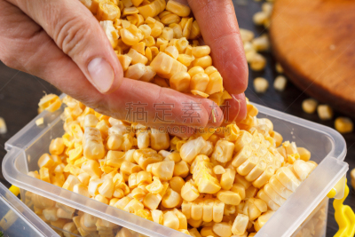 生食,玉米,冻结的,餐盘,半球形盘,器材箱,水平画幅,素食,塑胶,图像