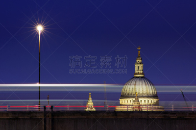 伦敦桥,在上面,滑铁卢桥,克里斯托弗雷恩,水平画幅,圆顶建筑,夜晚,无人,交通