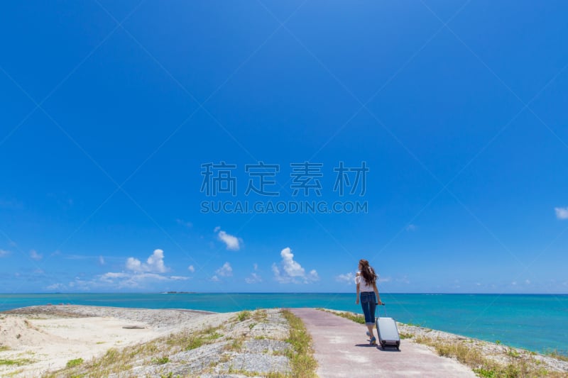 青年女人,冲绳县,天空,美,留白,度假胜地,水平画幅,美人,旅行者,夏天