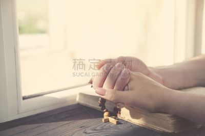 十字形,双亲家庭,犹太祈祷围巾,跪着,圣礼,神,念珠,耶稣十字架