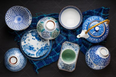 茶壶,桌子,盘子,碗,视角,顶部,厨房器具,瓶盖,陶瓷工艺品,餐具