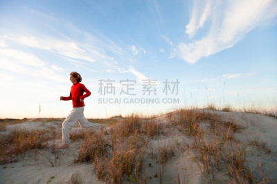 青年人,海滩,慢跑,男人,坎伯兰岛,男子赛道,越野赛跑,运动竞赛,水平画幅