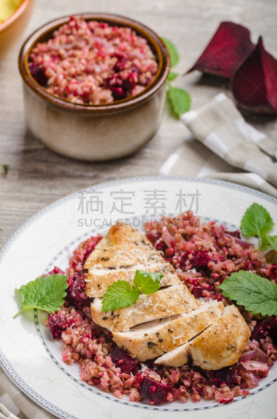 荞麦,牛排,粥,鸡肉,餐具,垂直画幅,格子烤肉,无人,膳食,乡村风格