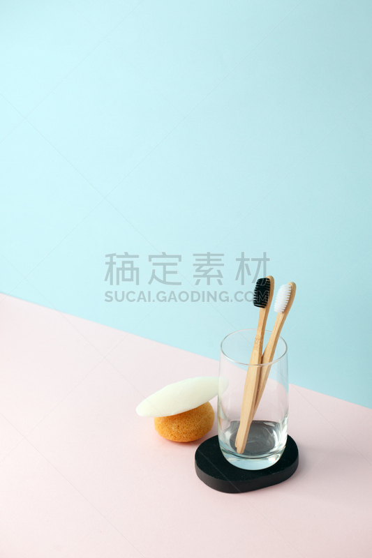 极简构图,浴室,商品,牙刷,蒟蒻,概念,玻璃杯,背景聚焦,肥皂,零浪费
