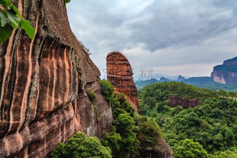 丹霞山风景名胜区,丹侬山,悬崖,水平画幅,无人,韶山,户外,著名自然景观,自然保护区,原生林