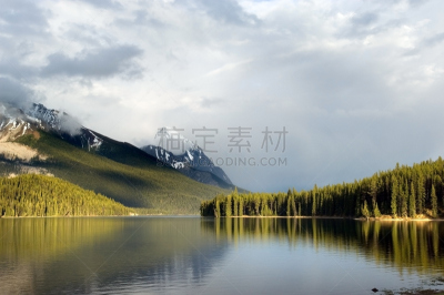 梅林湖,水,洛矶山脉,阿尔伯塔省,纯净,旅行者,夏天,湖,明亮,旅游