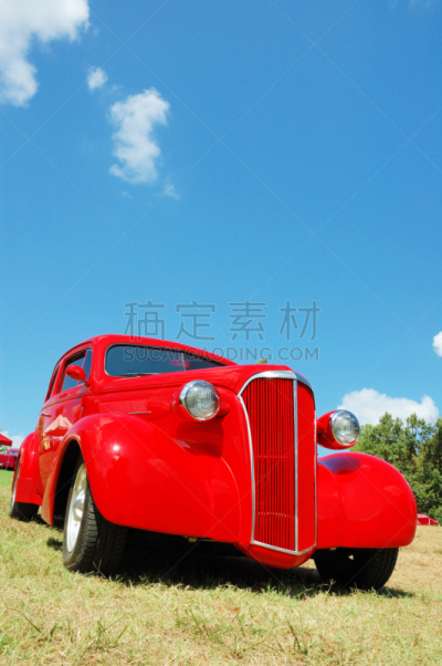红色,汽车,改装车,改装汽车,跑车,老爷车,垂直画幅,正面视角,天空,留白