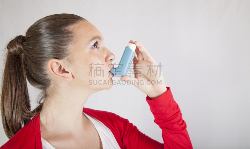 可爱的,哮喘吸入器,女孩,褐色,水平画幅,人的嘴,白人,仅成年人,明亮,青年人