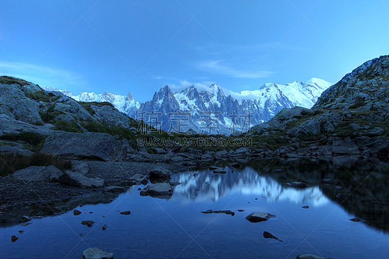 勃朗峰,阿尔卑斯山脉,月光,在下面,水,水平画幅,夜晚,雪,无人,曙暮光