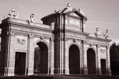 保垒之门,马德里,水平画幅,建筑,无人,著名景点,黑白图片,阶调图片,棕褐色调,西班牙