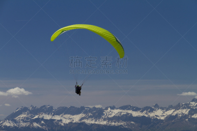 阿尔卑斯山脉,高崖跳伞,在上面,天空,沟壑,水平画幅,雪,户外,霞慕尼,高处