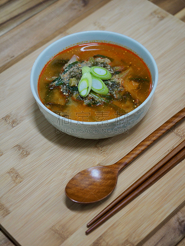 韩国食物,汤,炖鱼,羚羊,韩语,焖菜,垂直画幅,形状,传统,古老的