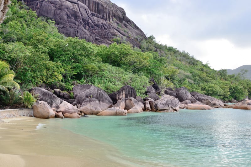 岩石,塞舌尔,海岸线,天空,度假胜地,气候,水平画幅,旅行者,夏天,户外