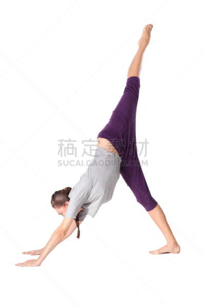 下犬式,青年女人,瑜伽,松弛练习,脸朝下,瑜珈教师,垂直画幅,健康,仅成年人,青年人