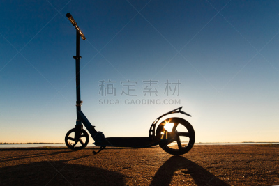 田径跑道,白昼,在下面,夏天,树蛇,水平画幅,无人