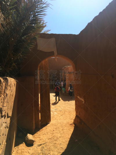 建筑物门,筑垒村,庭院,古老的,垂直画幅,沙子,无人,古城,夏天,户外