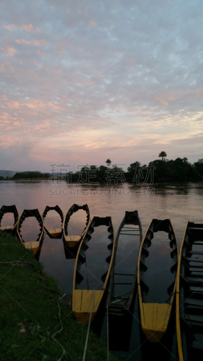 canaima,委内瑞拉,船,亚马逊雨林,亚马逊地区,垂直画幅,水,天空,橙色,无人