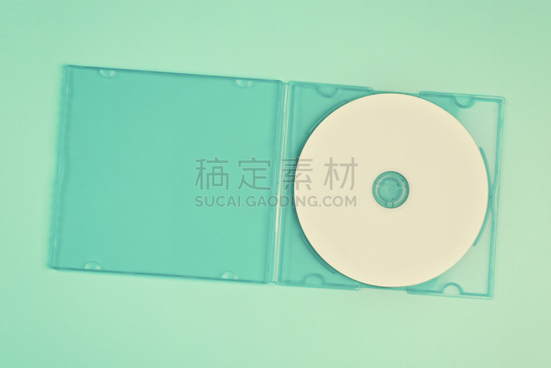 透明,公文包,光盘,白色,绿色背景,彩色蜡笔,立陶宛共和国,传媒,一个物体,dvd