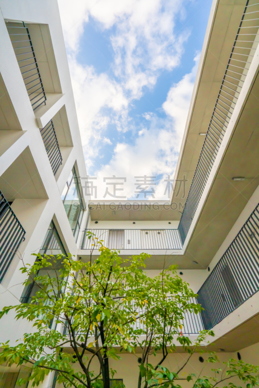 Sky from clearance of Building.
Shot on sony a7Ⅲ.