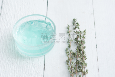 化妆用品,沐浴露,薄荷醇,面霜,香波,留白,桌子,水平画幅,木制,无人